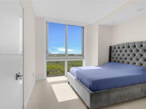 16385 Biscayne Blvd 1221, North Miami Beach FL 33160