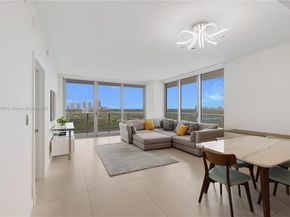 16385 Biscayne Blvd 1221, North Miami Beach FL 33160