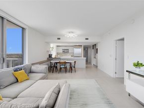 16385 Biscayne Blvd 1221, North Miami Beach FL 33160