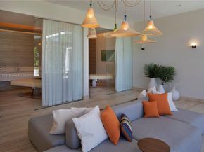 16385 Biscayne Blvd 1221, North Miami Beach FL 33160