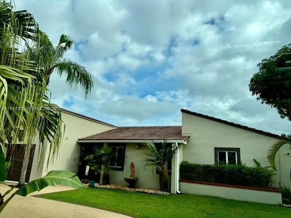 2725 SW 102nd Ave, Miami FL 33165