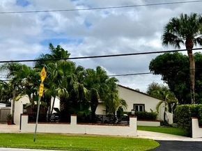 2725 SW 102nd Ave, Miami FL 33165