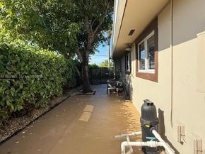 2725 SW 102nd Ave, Miami FL 33165