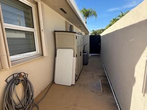 2725 SW 102nd Ave, Miami FL 33165