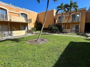 17901 NW 68th Ave T207, Hialeah FL 33015