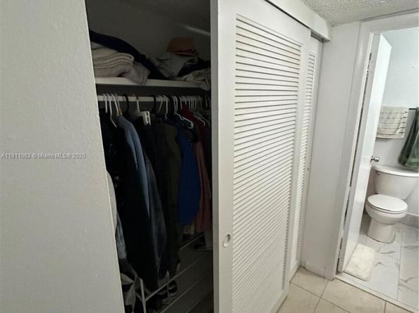 17901 NW 68th Ave T207, Hialeah FL 33015