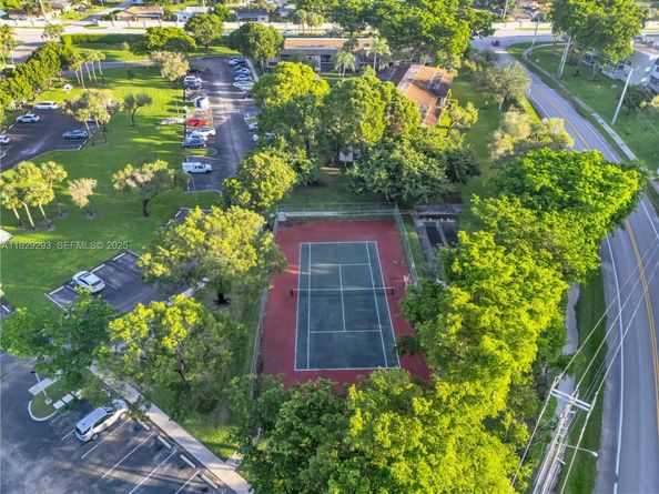 9415 W McNab Rd 204, Tamarac FL 33321