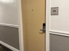 19201 Collins Avenue 534, Sunny Isles Beach FL 33160