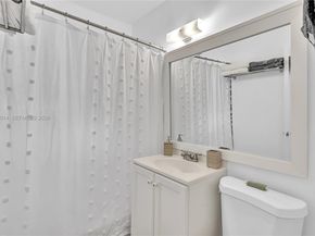 1220 NE 128th St, North Miami FL 33161
