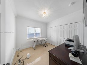 6102 SW 159th Ct, Miami FL 33193