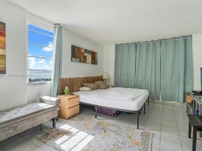 1865 79th St Cswy 15N, North Bay Village FL 33141