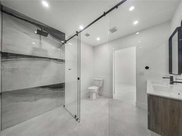 3021 SW 97th Ave, Miami FL 33165