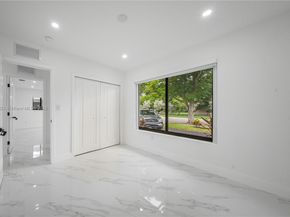 3021 SW 97th Ave, Miami FL 33165