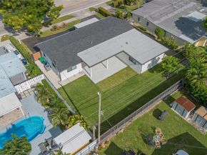 3021 SW 97th Ave, Miami FL 33165