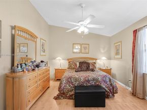136 SW 169th Ave 136, Pembroke Pines FL 33027