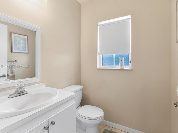 136 SW 169th Ave 136, Pembroke Pines FL 33027