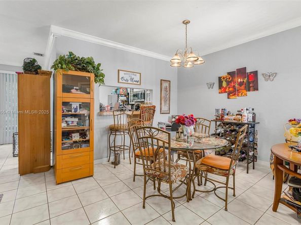 136 SW 169th Ave 136, Pembroke Pines FL 33027