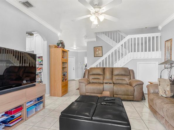 136 SW 169th Ave 136, Pembroke Pines FL 33027