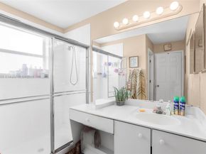 136 SW 169th Ave 136, Pembroke Pines FL 33027