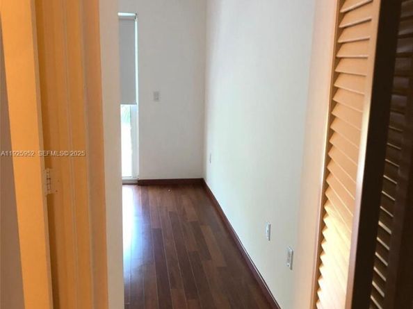 1650 Brickell Ave 111, Miami FL 33129