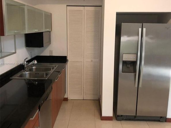 1650 Brickell Ave 111, Miami FL 33129