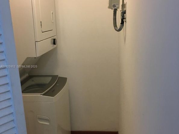 1650 Brickell Ave 111, Miami FL 33129