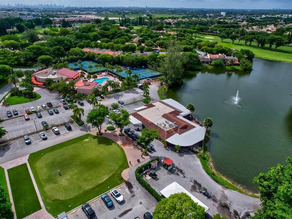 3402 Torremolinos Ave F35, Doral FL 33178