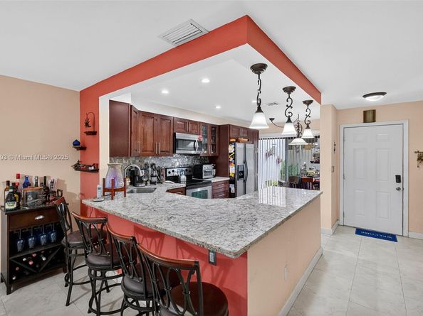 3402 Torremolinos Ave F35, Doral FL 33178