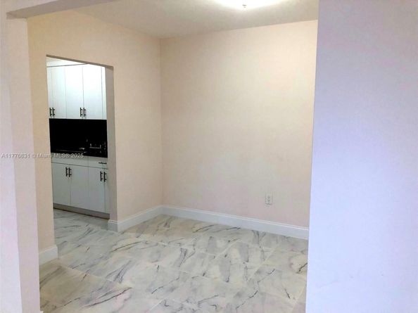 1740 NW 41st St, Miami FL 33142