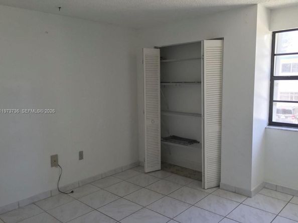 6725 Harding Ave 204, Miami Beach FL 33141