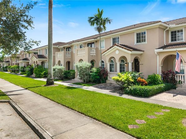 14254 SW 272nd St, Homestead FL 33032