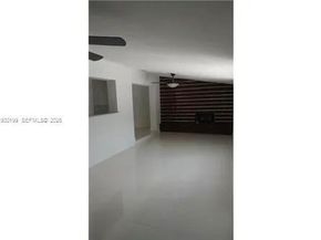 18730 NW 8th Ave, Miami Gardens FL 33169