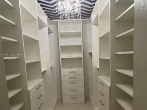 18730 NW 8th Ave, Miami Gardens FL 33169