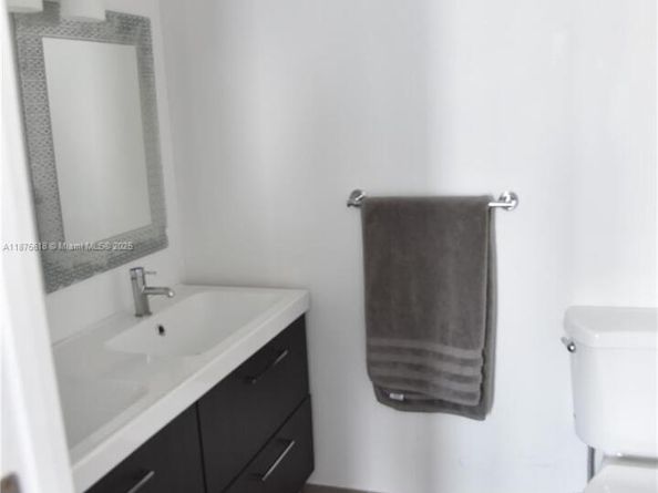6855 Abbott Ave 703, Miami Beach FL 33141