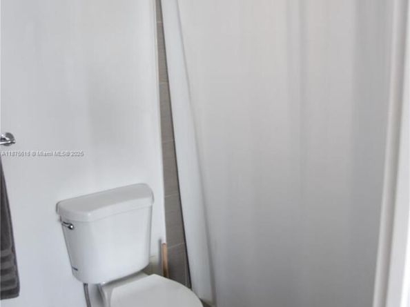 6855 Abbott Ave 703, Miami Beach FL 33141