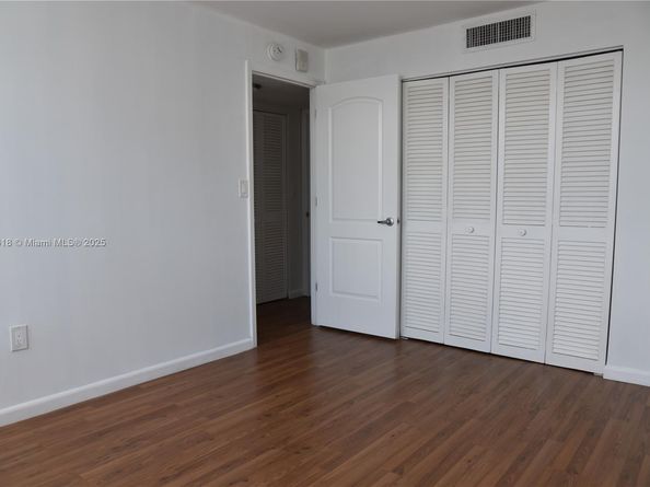 6855 Abbott Ave 703, Miami Beach FL 33141