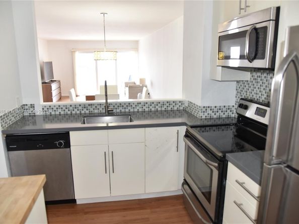 6855 Abbott Ave 703, Miami Beach FL 33141