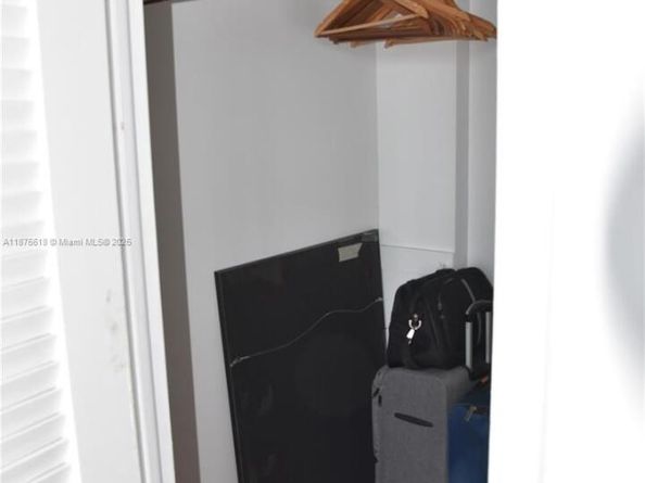 6855 Abbott Ave 703, Miami Beach FL 33141