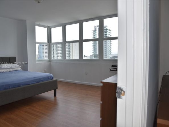 6855 Abbott Ave 703, Miami Beach FL 33141