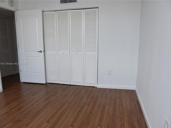 6855 Abbott Ave 703, Miami Beach FL 33141