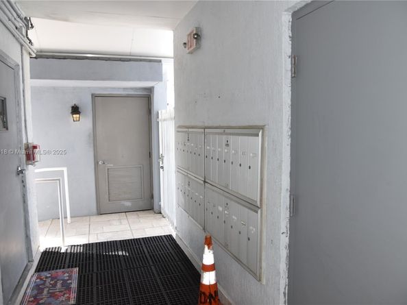 6855 Abbott Ave 703, Miami Beach FL 33141