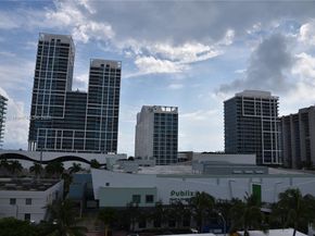 6855 Abbott Ave 703, Miami Beach FL 33141