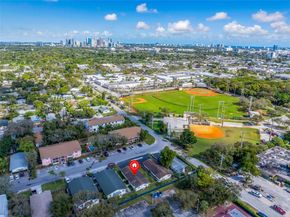 808 SW 30th St, Fort Lauderdale FL 33315