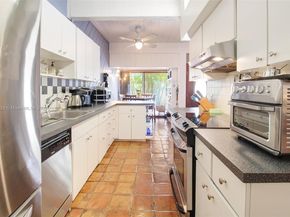 7673 SW 103rd Pl, Miami FL 33173