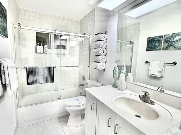 928 NE 18th Ct, Fort Lauderdale FL 33305