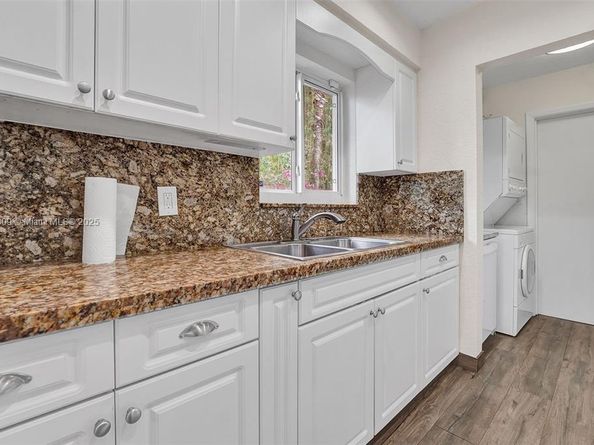 928 NE 18th Ct, Fort Lauderdale FL 33305
