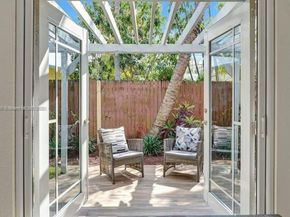928 NE 18th Ct, Fort Lauderdale FL 33305