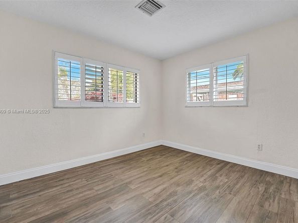 928 NE 18th Ct, Fort Lauderdale FL 33305