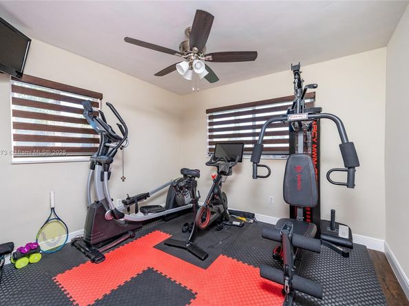 10341 SW 52nd Ter, Miami FL 33165