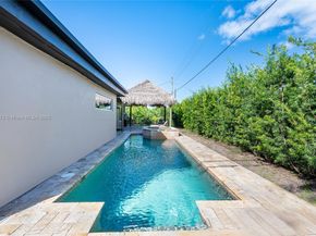10341 SW 52nd Ter, Miami FL 33165